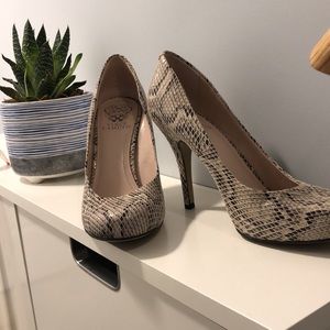 Vince Camuto light snakeskin pumps